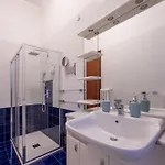 Casa Torineiser - Elegant In Centre With Parking By A Porter Daire *