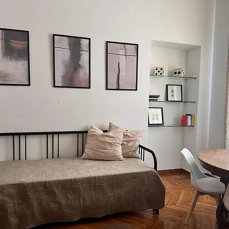 Casa - Elegant In The Hurt Of The Centre Apartment *