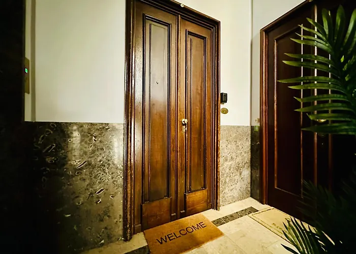 Casa Torineiser - Elegant In Centre With Parking By A Porter Apartmán